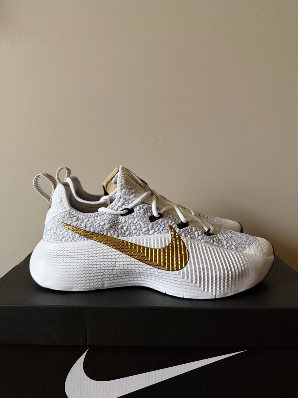Nike Lebron TR1 Metallic Gold White FJ6151-006 Men’s Size 9